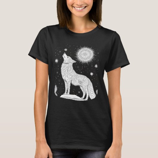 Wolf bei Nacht unter magischem Sternenhimmel Tシャツ (正面)