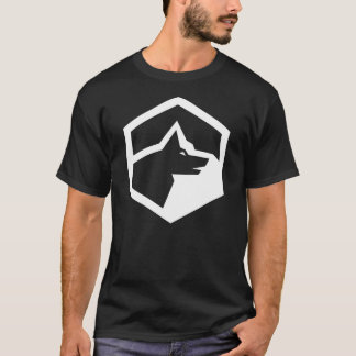 Wolf Mountain Homestead Logo white on dark Tシャツ