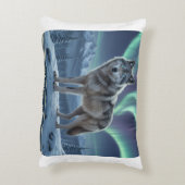Wolf Pillow 🐺❄️ | Northern Lights Home Decor 🌌 アクセントクッション (裏面(縦))