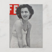 Woman in 1939 on the beach black and white ポストカード (正面)
