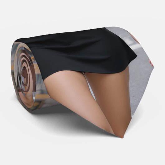 Woman in black ネクタイ (ロール)