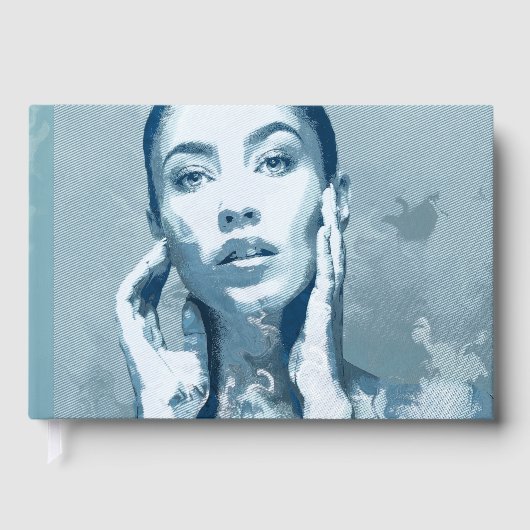 "Woman in Blue" ゲストブック (正面)