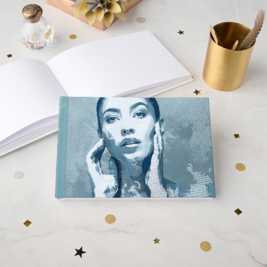 "Woman in Blue" ゲストブック (正面見開き)