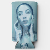 "Woman in Blue" スリム缶クーラー (正面)