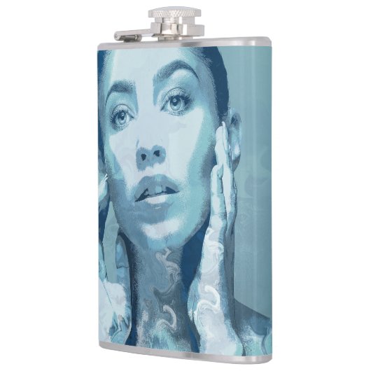 "Woman in Blue" フラスク (左)