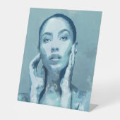 "Woman in Blue" 台座サイン (正面)