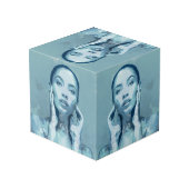 "Woman in Blue" Premium Canvas  フォトキューブ (裏面アングル)