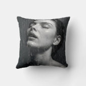 Woman In Shower Water Spray クッション (裏面)