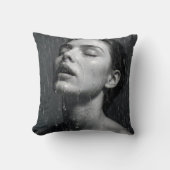 Woman In Shower Water Spray クッション (正面)