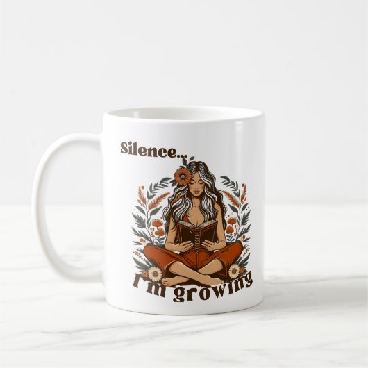 Woman reading in silence – Bohemian floral design コーヒーマグカップ (左)