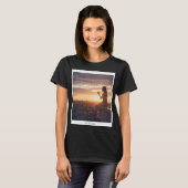 Woman Sitting At Sunset Talking With God Tシャツ (正面フル)