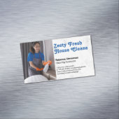 Woman Spray Cleaning | Maid マグネット名刺 (インサイチュ)