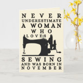 Woman Who Loves Sewing And Was Born In November カード (黄色い花)