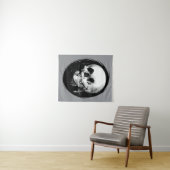 Woman With Halloween Cranium Reflection In Mirror タペストリー (インサイチュ(横))