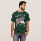 Women All I Need Is Books And Cats Cat Lover Kitte Tシャツ (正面フル)