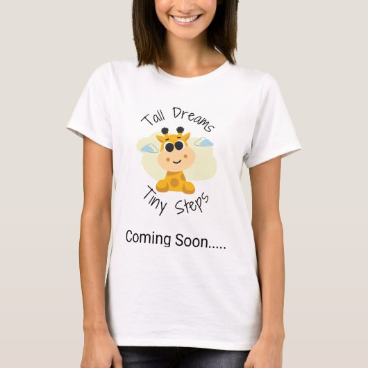 Women’s “Coming Soon”  Shirt Cute Pregnancy reveal Tシャツ (正面)