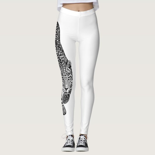 Women’s Leopard Leggings – Bold & Stylish レギンス (正面)