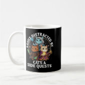 Womens Cats Side Quest Distracted Tabletop Funny S コーヒーマグカップ (左)