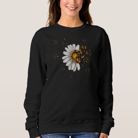 Womens Chamomile flowers butterflies glow wildlife スウェットシャツ (正面)