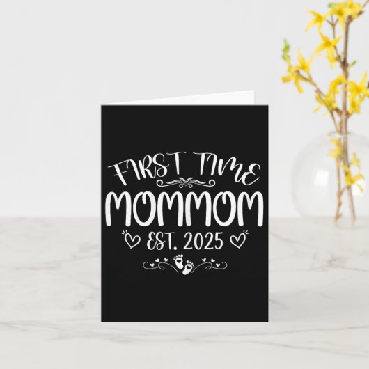 Womens First Time Mommom Est 2025 Soon To Be Mom M カード (黄色い花)
