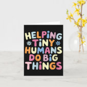Womens Helng Tiny Humans Do Big Things Motivationa カード (黄色い花)
