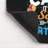 Womens I Can't Keep Calm It's My Son Birthday V-ne マウスパッド (コーナー)