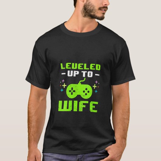 Womens Leveled Up To Wife New Bride Gaming Gamer M Tシャツ (正面)
