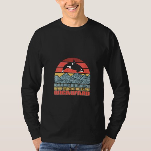 Womens Marine Biologist Might Be Orcaward Orca Oce Tシャツ (正面)