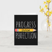 Womens Motivational Progress Over Perfection Back  カード (黄色い花)