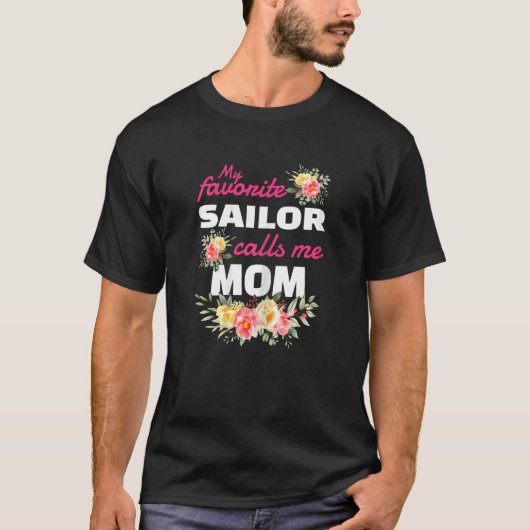 Womens My Favorite Sailor Calls Me Mom Graduation Tシャツ (正面)