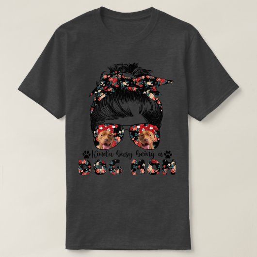 Womens Pit bull Dog Mom Messy Bun Hair Glasses Pre Tシャツ (デザイン正面)