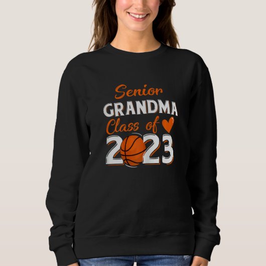 Womens Proud Grandma Of A 2023 Senior Basketball G スウェットシャツ (正面)