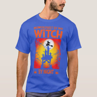 Womens Scary spooky Halloween witch haunted castle Tシャツ