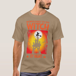 Womens Scary spooky Halloween witch haunted castle Tシャツ