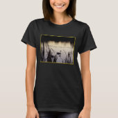 Women's Trumpeter Swans at Dusk T-Shirt Tシャツ (正面)