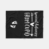 Womens Valentines Day Couples Pregnancy Announceme フリースブランケット (正面(横))