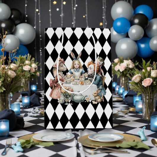 Wonderland with Black White Diamonds Birthday ミディアムペーパーバッグ