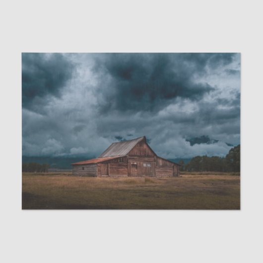 Wood Barn Standing Guard Against Storm 薄葉紙 (正面)