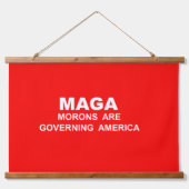 Wood Topped Wall Tapestry 吊り下げ型タペストリー (正面)