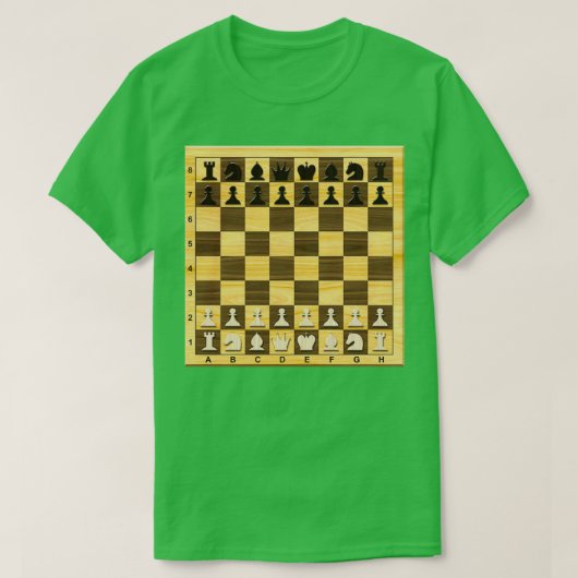 Wooden Chess board with figures  Tシャツ (デザイン正面)