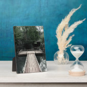 Wooden Pier framed by red Lanterns フォトプラーク (側面)