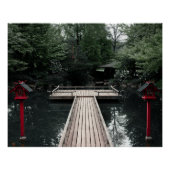 Wooden Pier framed by red Lanterns ポスター (正面)