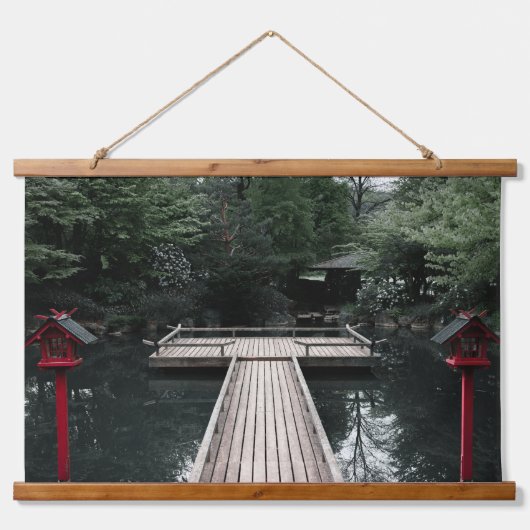 Wooden Pier framed by red Lanterns 吊り下げ型タペストリー (正面)