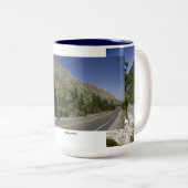 Woodfordsによる"死乗車"の ツートーンマグカップ (正面右)