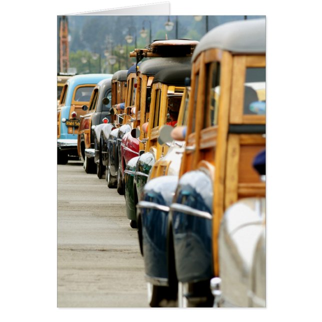 Woodiesは行くために並べました (正面)