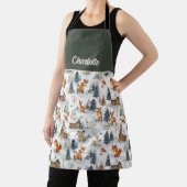 Woodland Animals and Rustic Cabins in the Snow エプロン (インサイチュ)