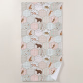 Woodland Animals Forest Patchwork Baby Shower Gift ビーチタオル (正面)