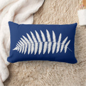 Woodland Fern、Cobalt Blueの白 ランバークッション (ブランケット)