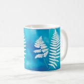 Woodland Fern Pattern、青い水色の白 コーヒーマグカップ (正面右)