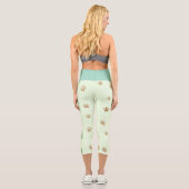 Woodland Paw Prints & Acorns Pattern カプリレギンス (裏面)